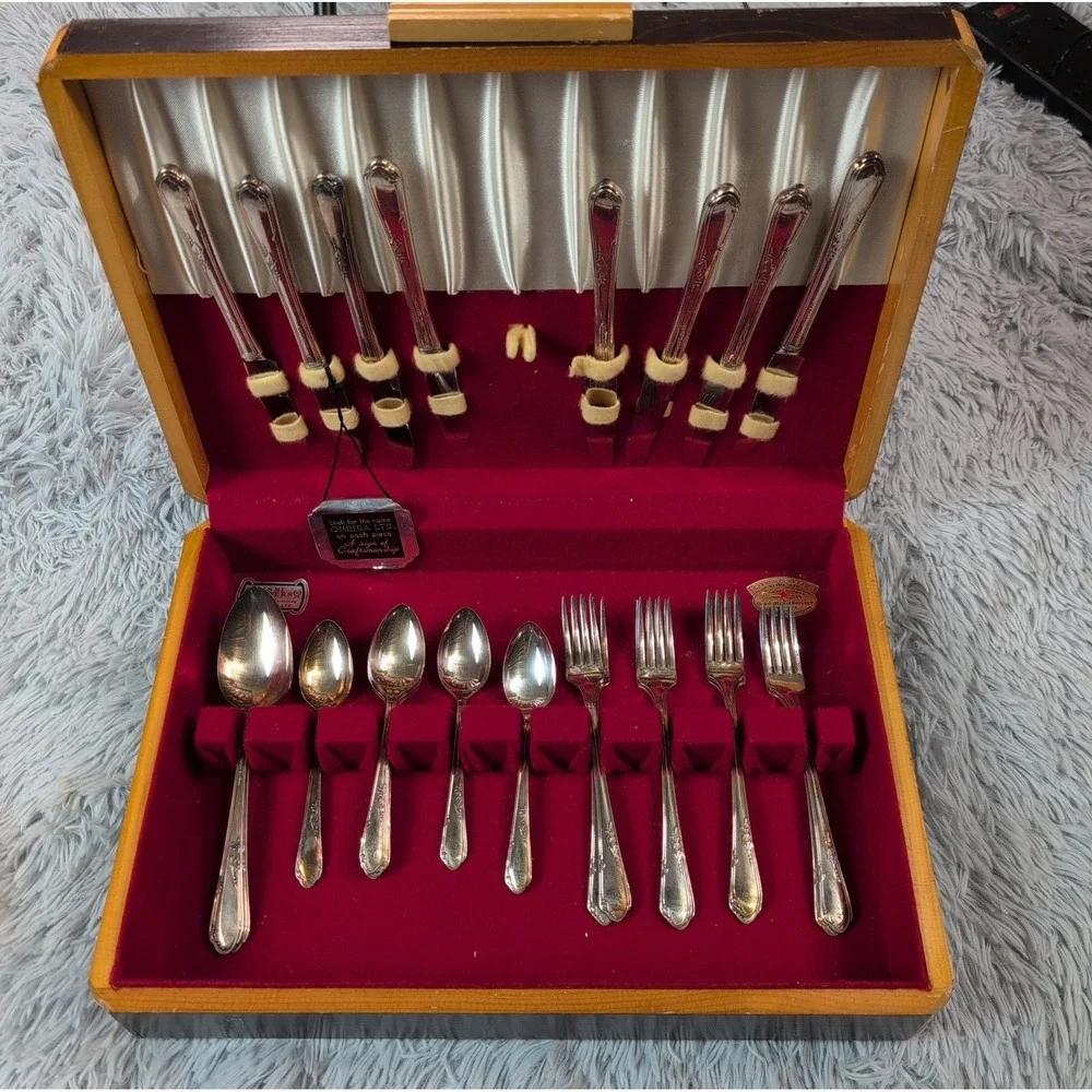 Vintage 1881 Rogers Bros 25 Pc Silverware Set Oneida Dinnerware Collectibles